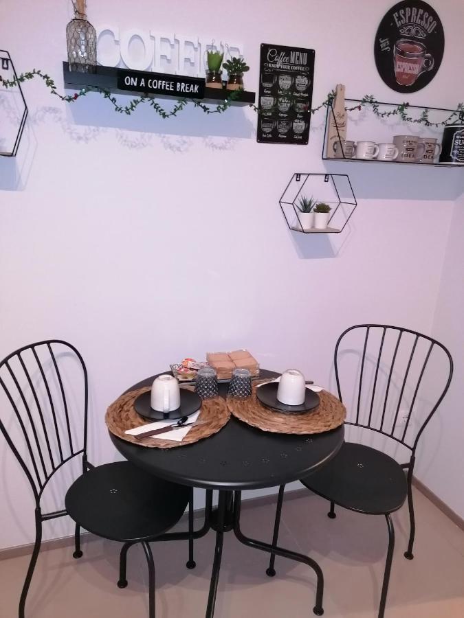 Holidaystudio Appartamento In Centro 萨莱诺 外观 照片