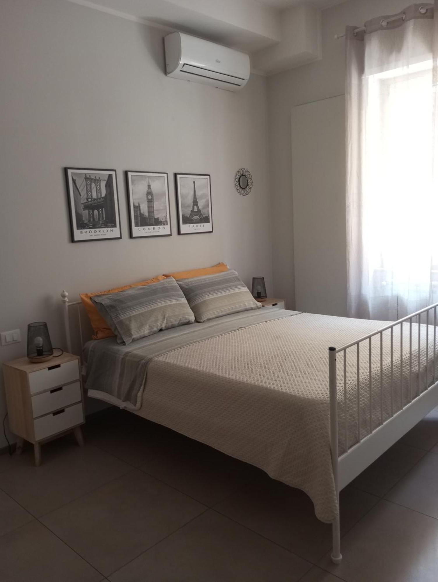 Holidaystudio Appartamento In Centro 萨莱诺 外观 照片