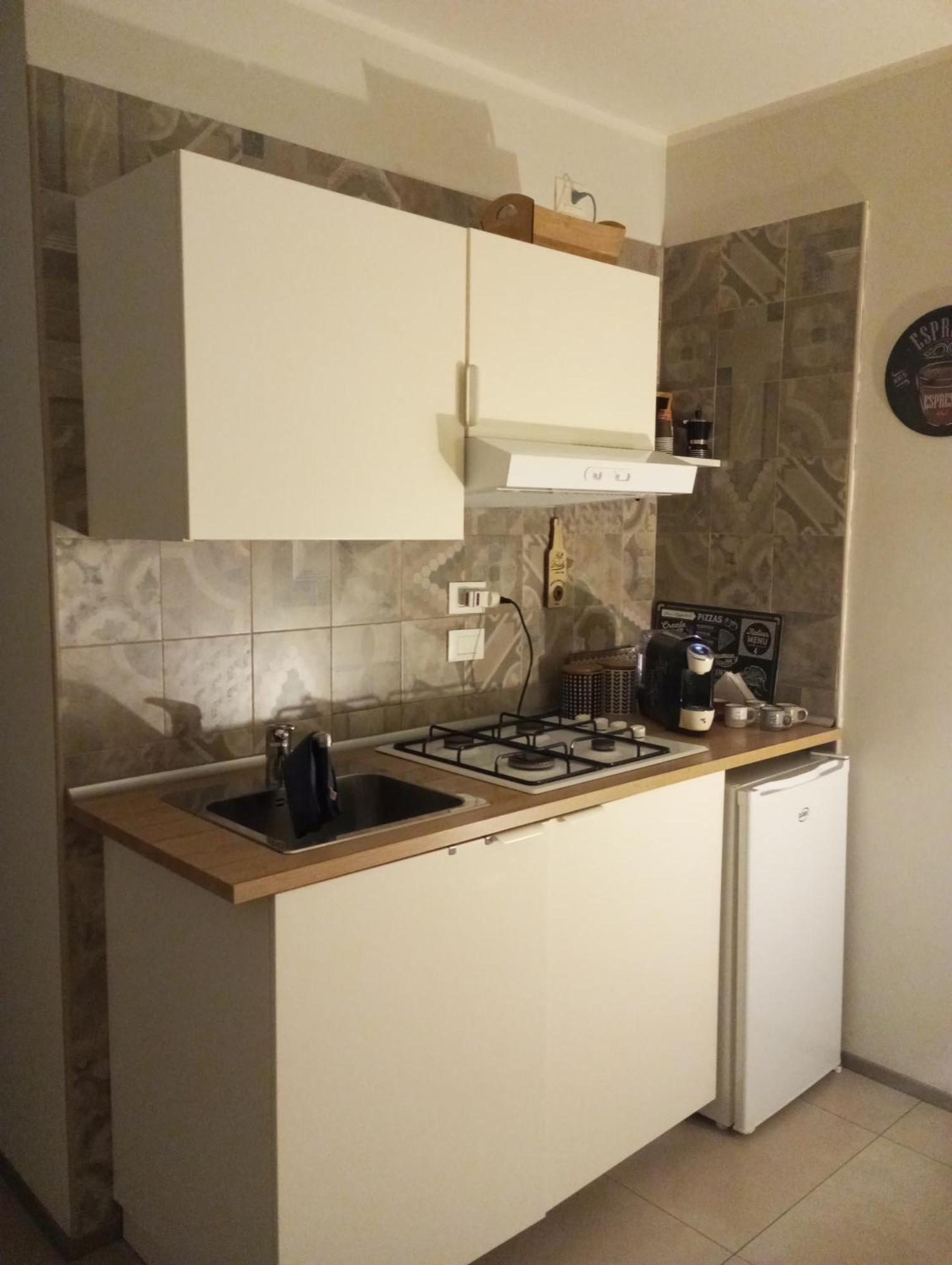 Holidaystudio Appartamento In Centro 萨莱诺 外观 照片